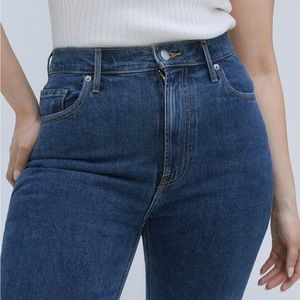 Everlane Curvy Cheeky Jean Crop in Dark Wash